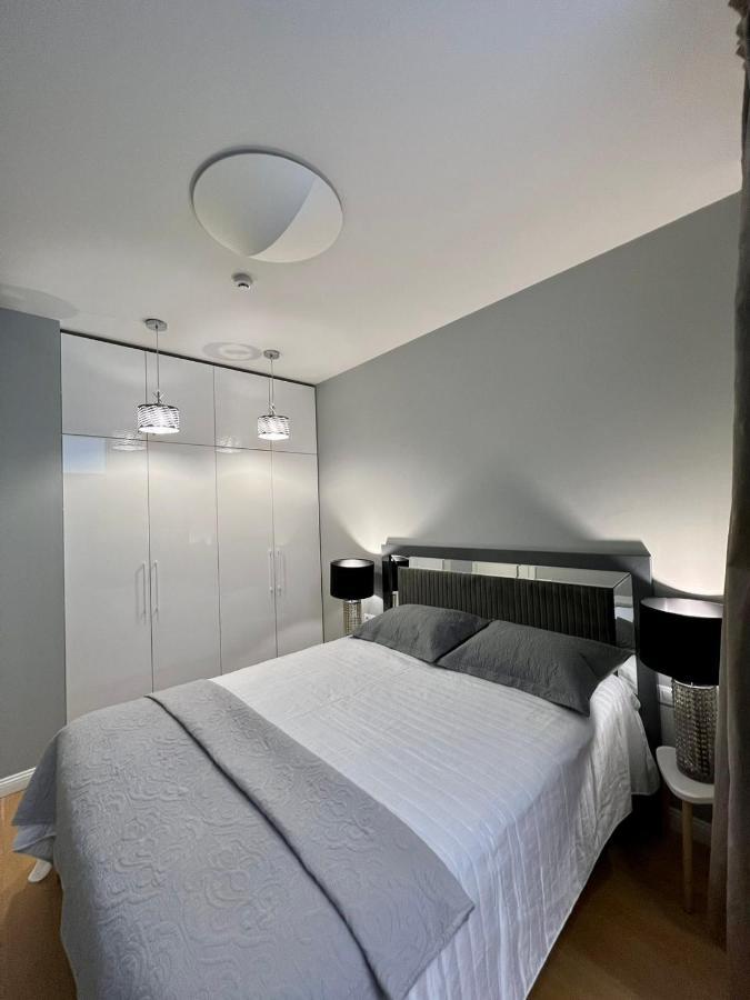 New Apartment,Free Parking In The Center Klaipėda Exteriör bild